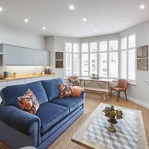 https://green-view.yorkshirehotels.net
