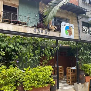 Casa Estación Hostal y Restaurante Medellín